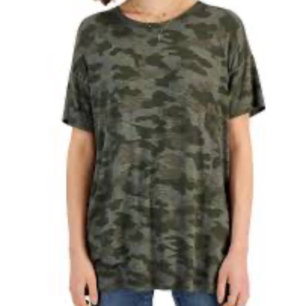 NWT style & co Drapey Crewneck loose tee shirt green camo colored size medium